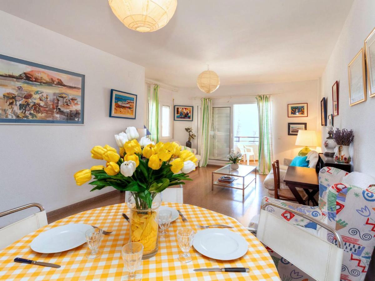Apartment Maritim II By Interhome Llança Exteriér fotografie